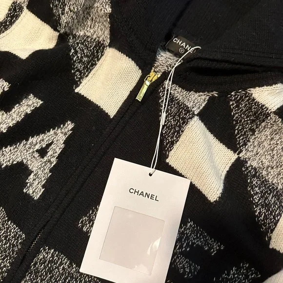 Men’s Chanel Zip Up - Picture 2 of 4